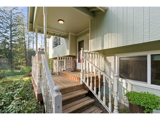 22400 S Evergreen Dr, House other with 5 bedrooms, 3 bathrooms and 2 parking in Beavercreek OR | Image 32