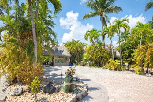 24-2950 Overseas Hwy, Key West, FL, 33040-6131 | Card Image