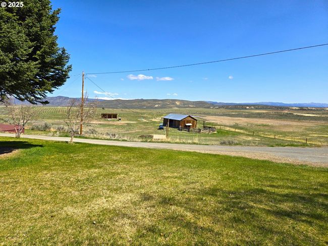 401 Main St, House other with 3 bedrooms, 2 bathrooms and 1 parking in Unity OR | Image 40