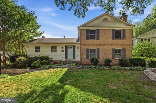 6812 Lamp Post Ln, ALEXANDRIA, VA, 22306-1320 | Card Image