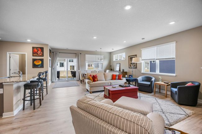 13621 Rosecommon Way, House other with 3 bedrooms, 2 bathrooms and null parking in Rosemount MN | Image 12