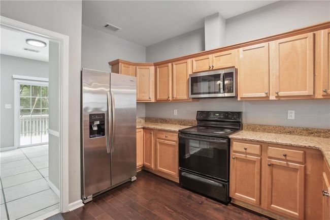 2360 Johnson Rd Ne, Townhouse with 3 bedrooms, 3 bathrooms and null parking in Atlanta GA | Image 8