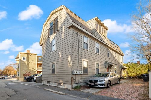 5 Herbert St, Salem, MA, 01970-5182 | Card Image