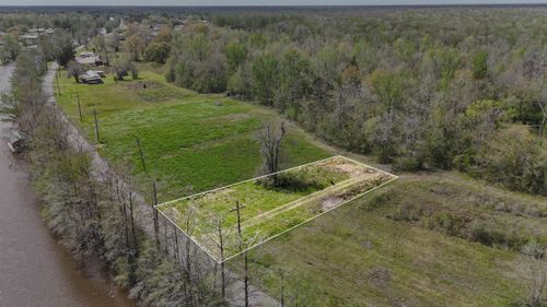 640 Bayou Dr, Pierre Part, LA, 70339-4612 | Card Image