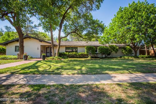 4609 10th St, Lubbock, TX, 79416-4827 | Card Image