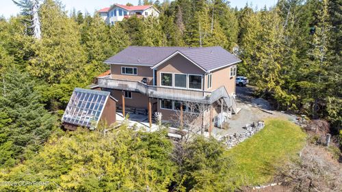 12444 Cloudberry Ln, Ketchikan, AK, 99901-9325 | Card Image