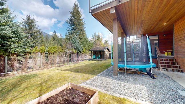 1481 Hemlock Street, House other with 7 bedrooms, 3 bathrooms and 4 parking in Pemberton BC | Image 35