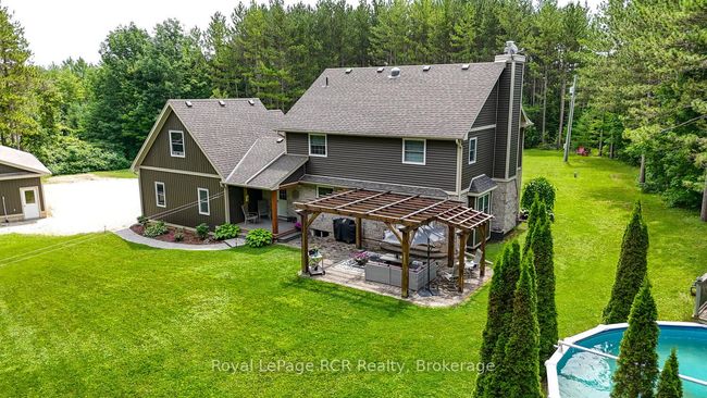 743055 Sideroad 10, House other with 3 bedrooms, 3 bathrooms and 10 parking in Chatsworth ON | Image 30