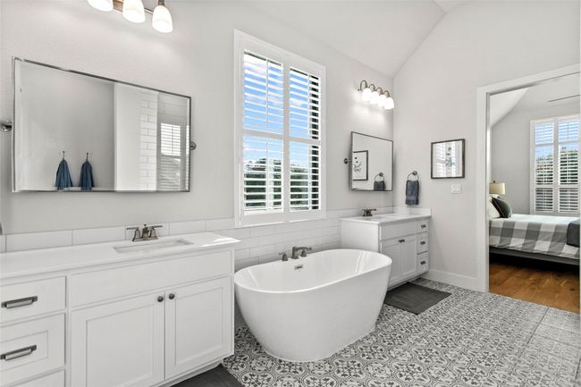 Large walk in closet, private water closet and seperate shower | Image 20