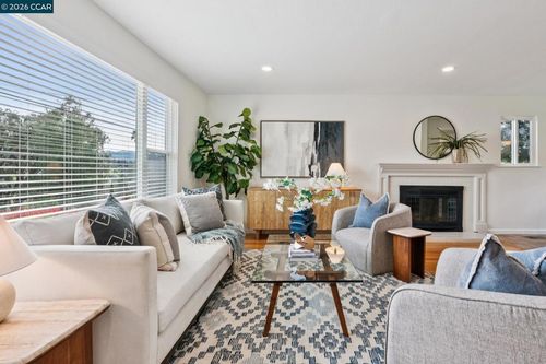 1315 1315 El Curtola, Lafayette, CA, 94549 | Card Image