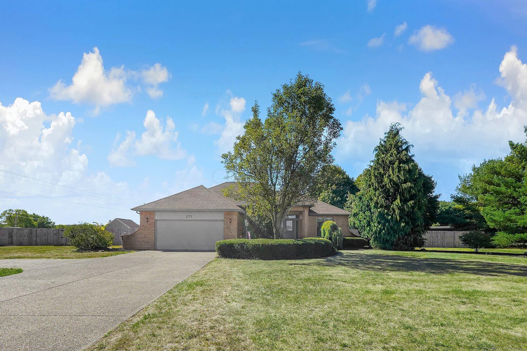 Valley Dr, Newark, OH 43055