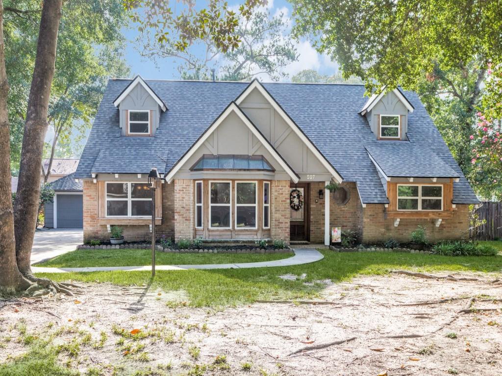 Longwood Ln, Conroe, TX 77302