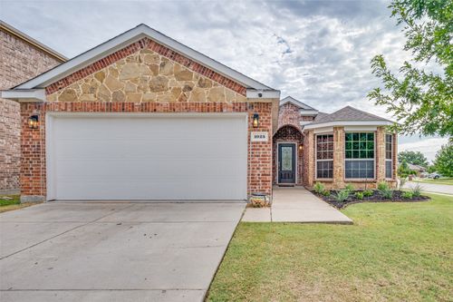 1025 Cheyenne Dr, Aubrey, TX, 76227-1274 | Card Image