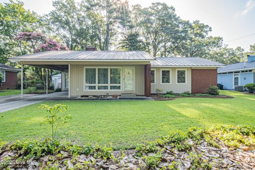 1612 Beaumont Dr, Greenville, NC, 27858-4613 | Card Image