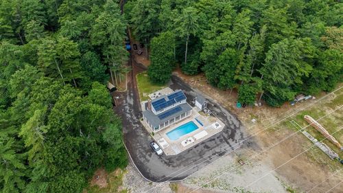 20 Spring St, Plympton, MA, 02367-1702 | Card Image