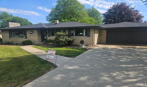 587 W Gossett Rd, Frankfort, IN, 46041-7648 | Card Image