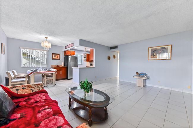 104 Saxony C, Condo with 2 bedrooms, 2 bathrooms and null parking in Delray Beach FL | Image 8