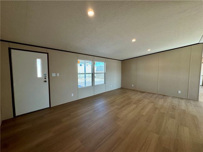 Living Room | Image 6