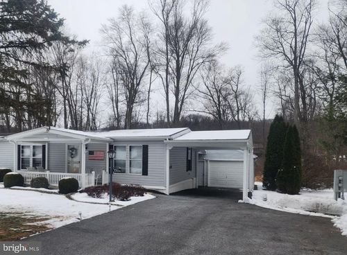 210 Maple Ave, MANHEIM, PA, 17545-8914 | Card Image