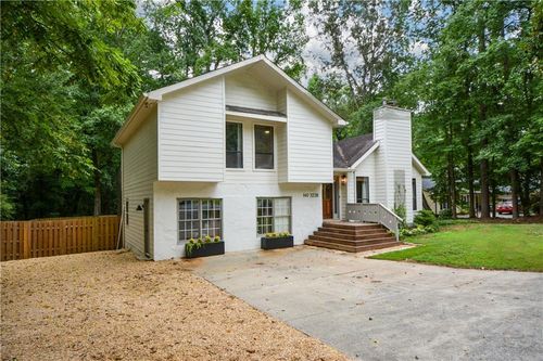 3238 Mountain Hollow Dr, Marietta, GA, 30062-1223 | Card Image