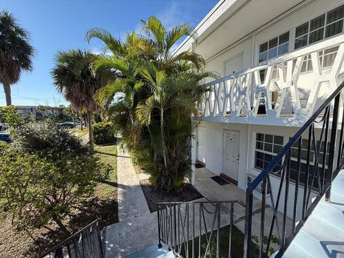 apt-210a-1451 Ne 170th St, North Miami Beach, FL, 33162-4635 | Card Image