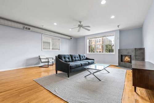 3-2315 W Harrison St, Chicago, IL, 60612-3578 | Card Image