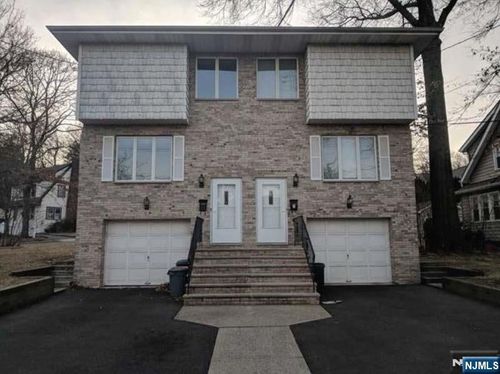 250 Union St, Ridgewood, NJ, 07450-4441 | Card Image