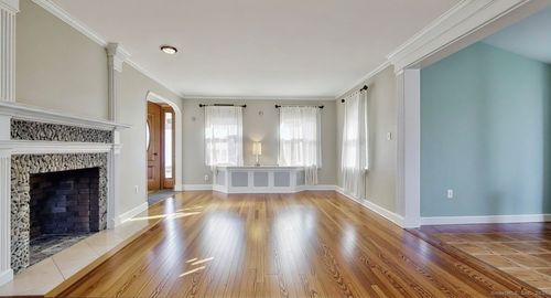 70 Lawlor St, Waterbury, CT, 06708-3450 | Card Image