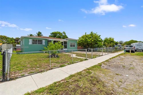 2502 Funston St, Hollywood, FL, 33020-5838 | Card Image