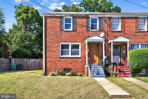 2406 Kenton Pl, TEMPLE HILLS, MD, 20748-6811 | Card Image