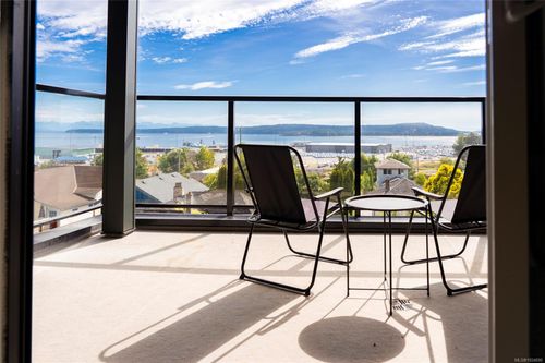 403-45 Haliburton St, Nanaimo, BC, V9R4V6 | Card Image