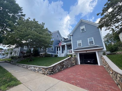 r-39 Highland Ave, Arlington, MA, 02476 | Card Image