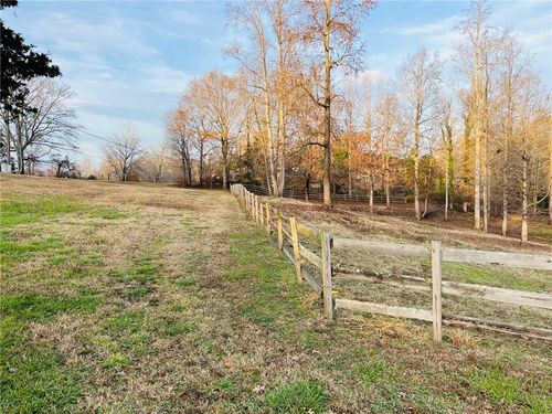 401 Wolf Creek School Road, Pickens, SC, 29671 | Card Image