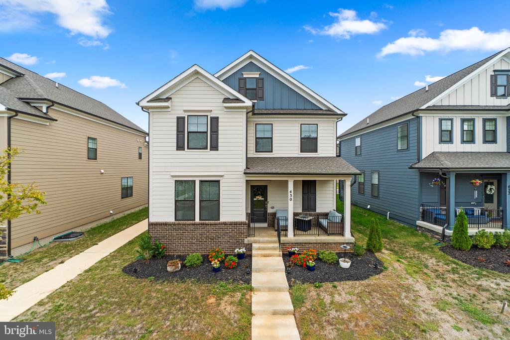 Constellation Ln, Frederick, MD 21701
