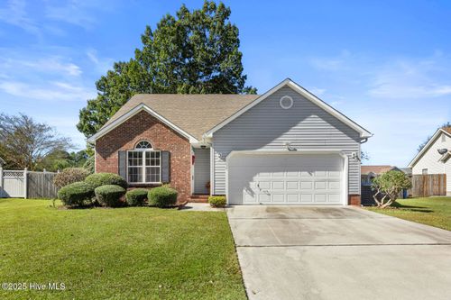 103 Summercreek Dr, Jacksonville, NC, 28546-7879 | Card Image