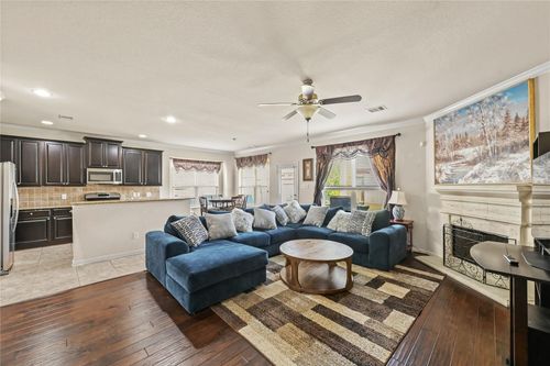 13722 Mckinney Creek Ln, Houston, TX, 77044-1057 | Card Image