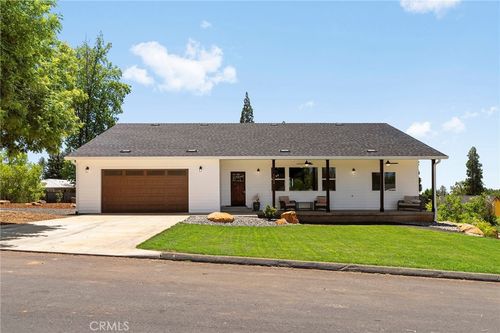 1682 Sweetbriar Ln, Paradise, CA, 95969 | Card Image