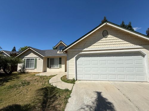 4702 W Mesa Avenue, Fresno, CA, 93722 | Card Image