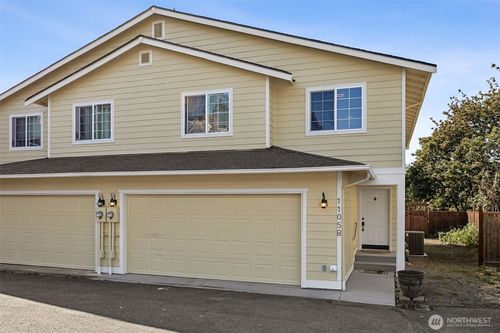 b-1105 9th Ave, Milton, WA, 98354-8805 | Card Image