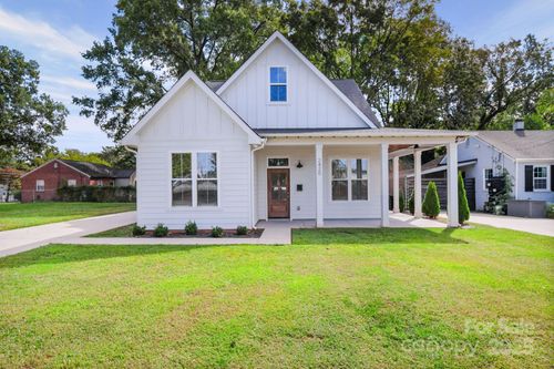 2420 Grimes St, Charlotte, NC, 28206-2551 | Card Image