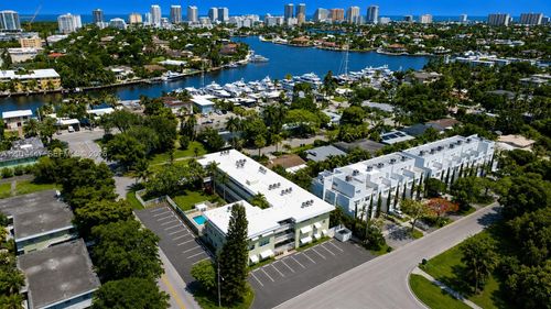 105-1900 Ne 8th Ct, Fort Lauderdale, FL, 33304-3061 | Card Image