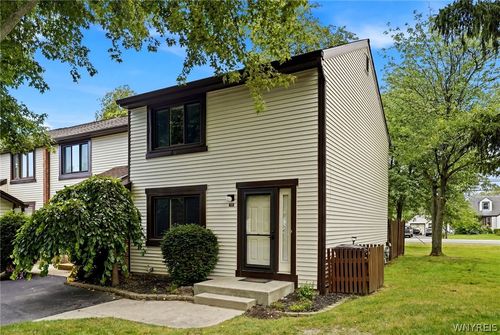 151 Charlesgate Cir, East Amherst, NY, 14051-1275 | Card Image