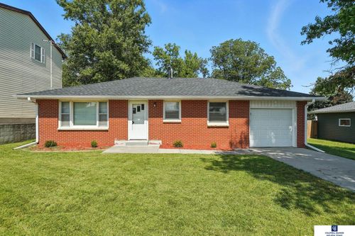 112 Spruce St, Ceresco, NE, 68017-4121 | Card Image