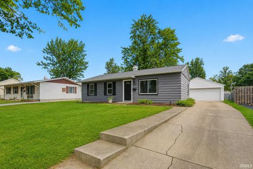 6328 Bittersweet Dr, Fort Wayne, IN, 46825-4616 | Card Image