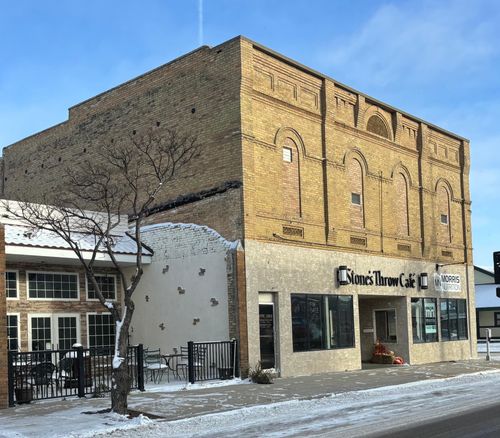 506 Atlantic Ave, Morris, MN, 56267-1314 | Card Image