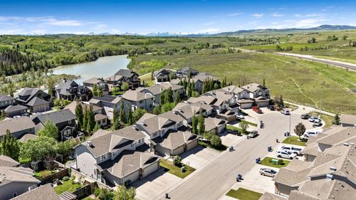 106 W Pointe Crt, Cochrane, AB, T4C0B9 | Card Image