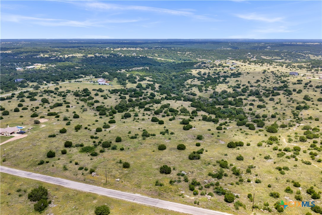Farm in Bertram 4
