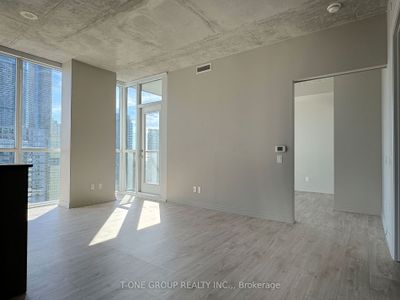 2006 - 88 Blue Jays Way, Condo with 1 bedrooms, 1 bathrooms and 1 parking in Toronto ON | Image 3