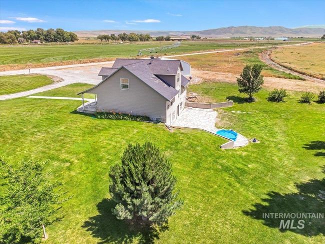 294 N 950 E, House other with 4 bedrooms, 3 bathrooms and 2 parking in Declo ID | Image 8