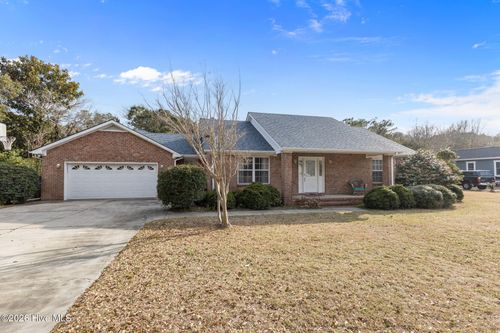 303 Pine Knoll Cir, Pine Knoll Shores, NC, 28512-6812 | Card Image